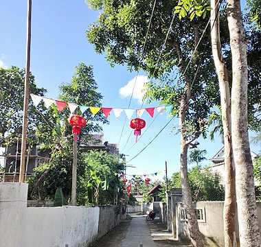 Những chiếc đèn lồng đỏ