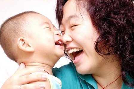 10 mẹo giúp tăng cường sức đề kháng cho bé