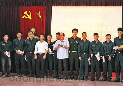 Tp. Vinh gặp mặt 105 quân nhân xuất ngũ trở về địa phương