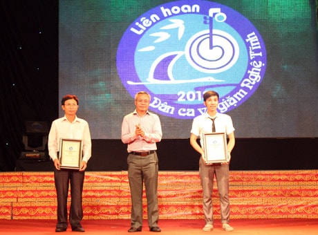 CLB Diễn Mỹ (Diễn Châu) giành giải nhất Liên hoan dân ca ví, dặm Nghệ - Tĩnh lần thứ 2