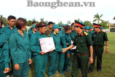 Phát huy truyền thống “Tự vệ đỏ” anh hùng