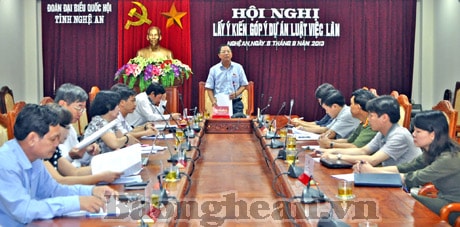 Đoàn đại biểu Quốc hội Nghệ An góp ý dự án Luật Việc làm