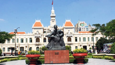 TP. Hồ Chí Minh họp bàn xây dựng tượng đài Chủ tịch Hồ Chí Minh