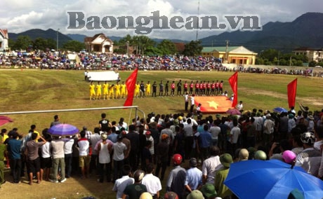 Giao hữu bóng đá U19 SLNA với U19 The Visai Ninh Bình