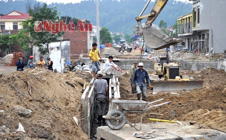 Thu tiền sử dụng đất giảm, các dự án thiếu vốn