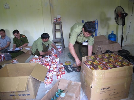 Thu giữ số lượng lớn thực phẩm chức năng giả