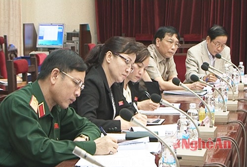 Quốc hội thảo luận tổ về  công tác xét xử, chống tham nhũng