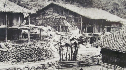 Triển lãm ảnh Chủ tịch Hồ Chí Minh tại Long Châu, Trung Quốc