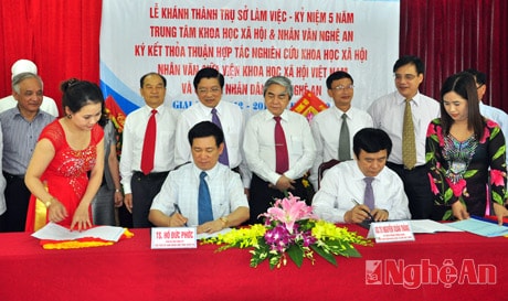 Giải pháp phát triển  nhân lực khoa học xã hội và nhân văn