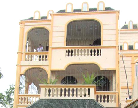 "Giáo chủ" tà đạo Hoàng Thiên Long giàu lên từ đâu?