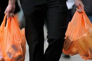 EU yêu cầu giảm dùng túi nylon để bảo vệ môi trường