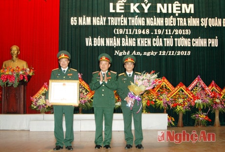 Ngành Điều tra hình sự (QK4) đón nhận Bằng khen của Thủ tướng CP