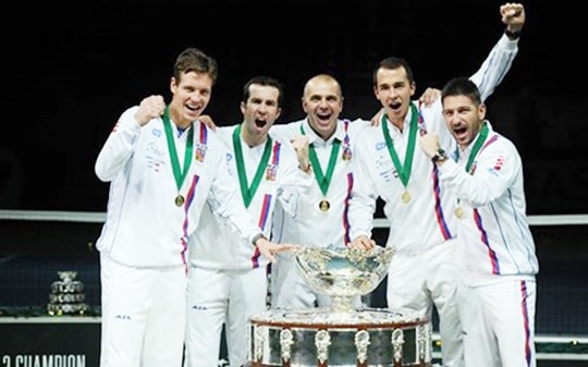 Khi Djokovic là siêu nhân cô đơn