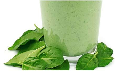 Khám phá 7 lợi ích tuyệt vời của nước ép rau chân vịt