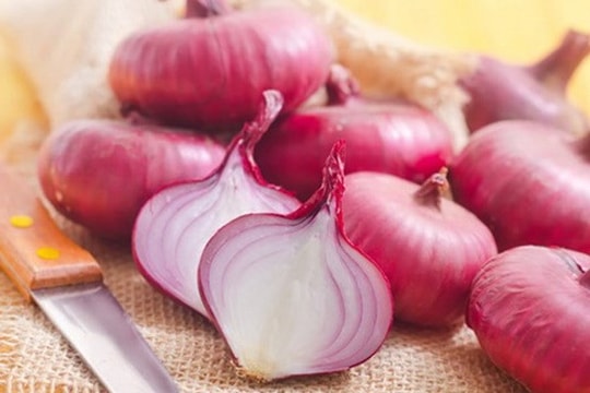 ​Hành tây - "thần dược" giúp bạn có mái tóc khỏe đẹp