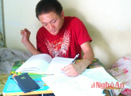 Vượt lên số phận