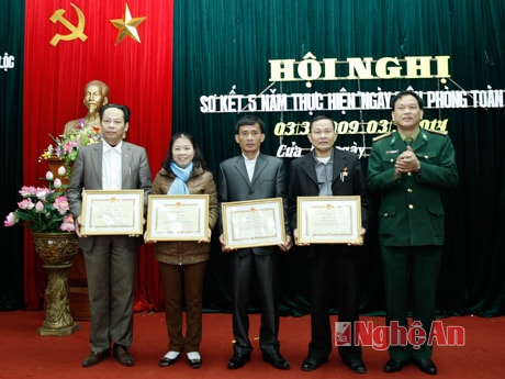 Sơ kết 5 năm thực hiện "Ngày biên phòng toàn dân"
