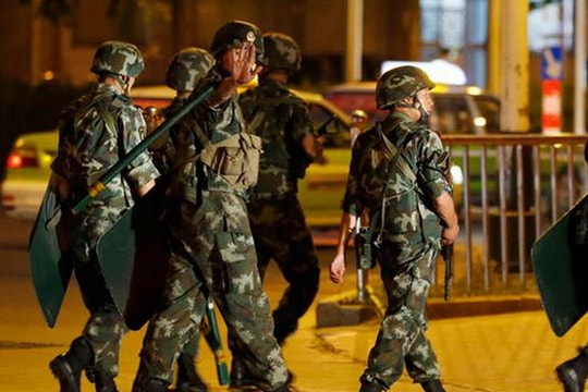 Cảnh sát Tân Cương tiêu diệt 14 phần tử khủng bố