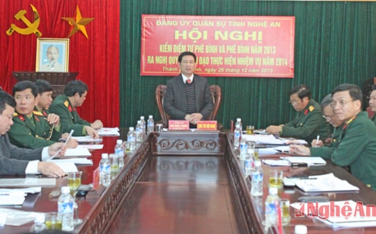 Xây dựng khu vực phòng thủ vững chắc và LLVT tỉnh vững mạnh toàn diện