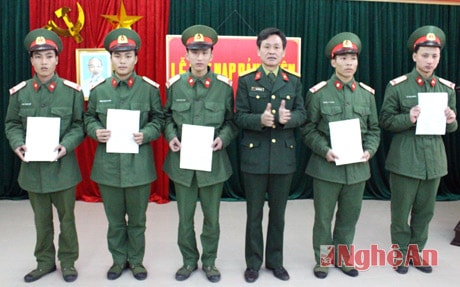 Chú trọng bồi dưỡng, kết nạp đảng viên trẻ