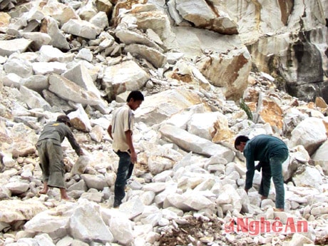 Thực thi pháp luật lao động trong các doanh nghiệp NQD