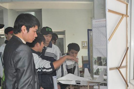 Hội thi sáng tạo KHKT trung học năm học 2013- 2014