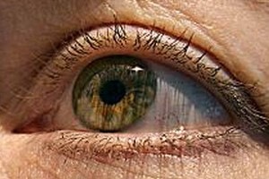 Thiết bị quét mống mắt thay thế mật khẩu truyền thống