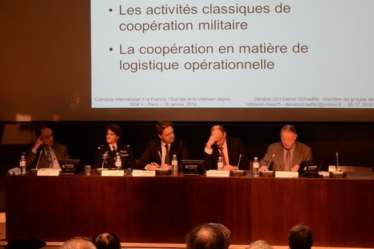 Pháp sẽ giúp VN huấn luyện lực lượng gìn giữ hòa bình