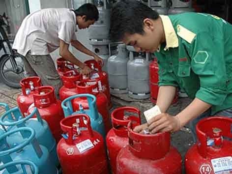 Gas giảm 13.000 đồng/bình từ mùng 2 tết