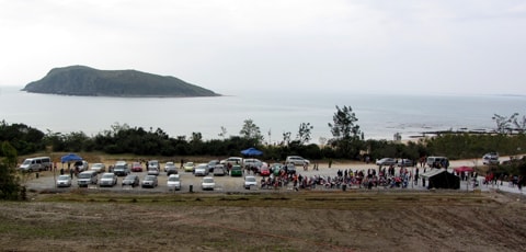 Vượt hàng trăm km đến viếng mộ Đại tướng ngày Tết