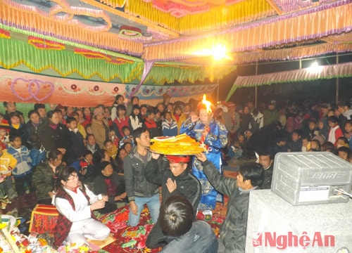 Quỳnh Lưu: Rộn ràng lễ hội cầu ngư