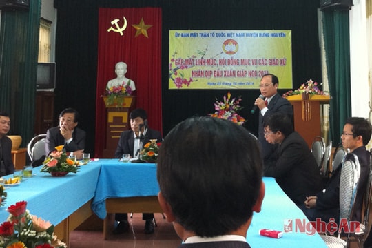 Gặp mặt linh mục và đại diện hội đồng mục vụ các xứ giáo