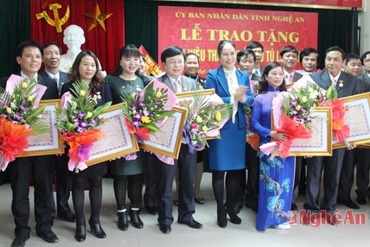 22 bác sỹ, dược sỹ nhận danh hiệu Thầy thuốc ưu tú lần thứ 11