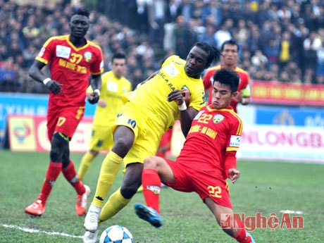 Quẳng gánh lo để ... ghi bàn