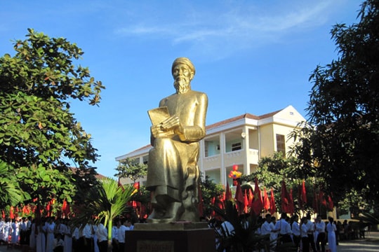 12 HS trường Phan Bội Châu thi chọn đội tuyển Olympic khu vực, Quốc tế