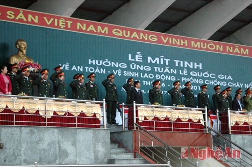 QK4: Mít tinh hưởng ứng tuần lễ Quốc gia ATVSLĐ-PCCN năm 2014