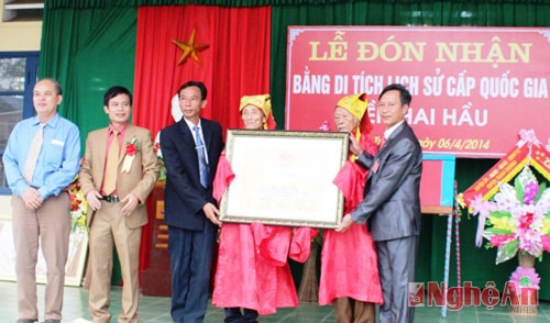 Thanh Chương: Đón nhận Bằng Di tích lịch sử cấp Quốc gia Đền Hai Hầu
