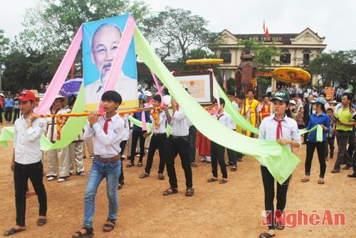 Đón nhận di tích lịch sử và mộ tiến sỹ Nguyễn Hữu Đạo