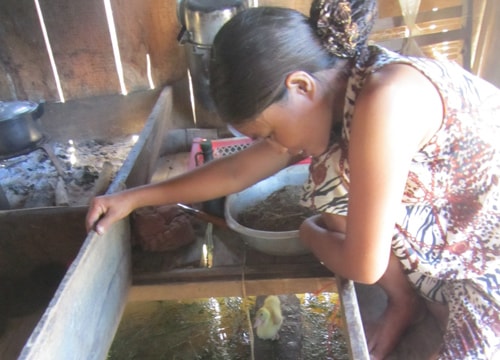 Mưu sinh ở xóm chài Tam Sơn