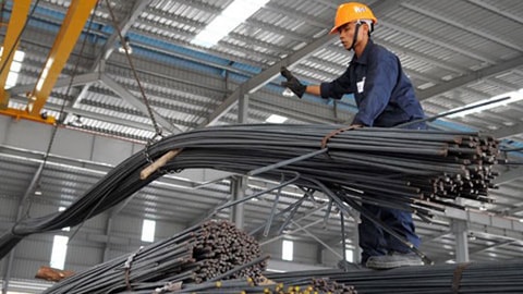 Sản xuất công nghiệp tăng 5,4%, tồn kho tăng 13,9%