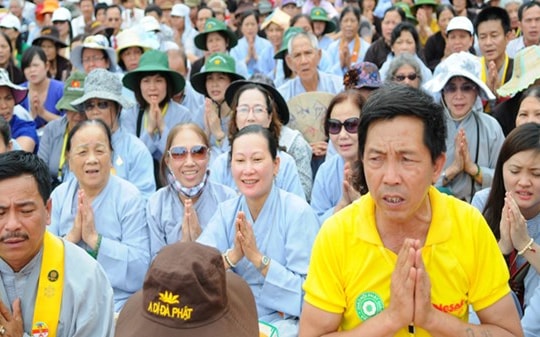 Sóng Biển Đông ở chùa Bái Đính