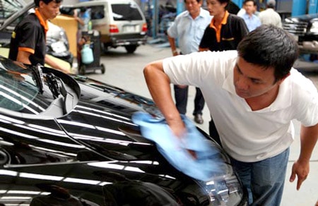 Chăm sóc xe hơi hiệu quả mà ít tốn kém