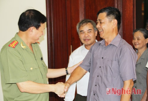 Kỷ niệm 30 năm ngày Báo Công an Nghệ An ra số đầu tiên