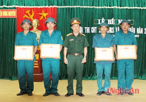 Hưng Nguyên:Bế mạc hội thi chỉ huy trưởng xã, thị trấn năm 2014