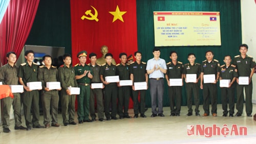 Bế mạc lớp tập huấn công tác hậu cần cho cán bộ quân sự Lào