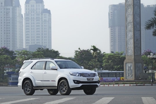 Tháng 5 tiêu thụ 10.000 ô tô lắp ráp trong nước