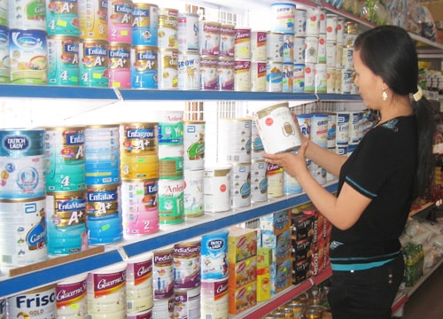 Áp giá trần - Sữa đồng loạt giảm giá