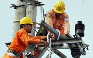 Tăng giá điện, EVN công bố lãi "khủng"