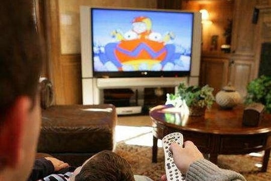 Những người nghiện xem tivi có nguy cơ chết sớm cao