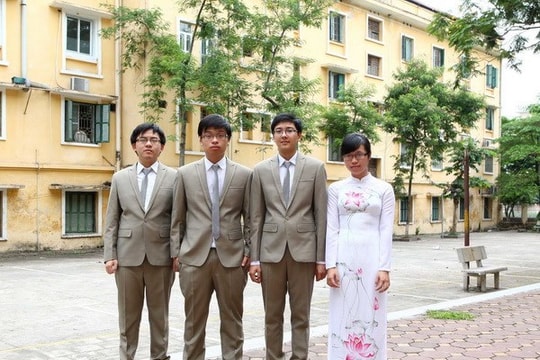 Đoàn học sinh dự Olympic Sinh học quốc tế đều đoạt huy chương